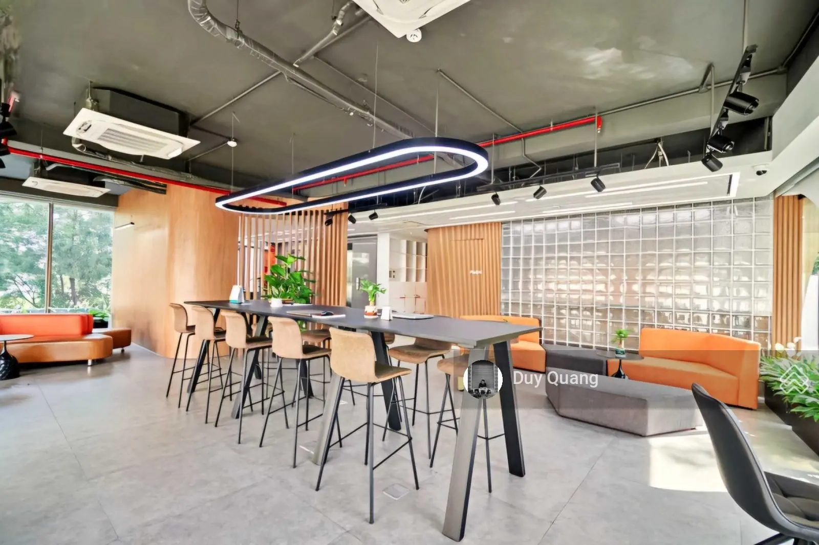 Bán Nhà Phố Ẩm Thực Phan Xích Long - 18x20m - 3 tầng - CTXD: 6 tầng - HĐT: 200tr/tháng - Giá 65 tỷ