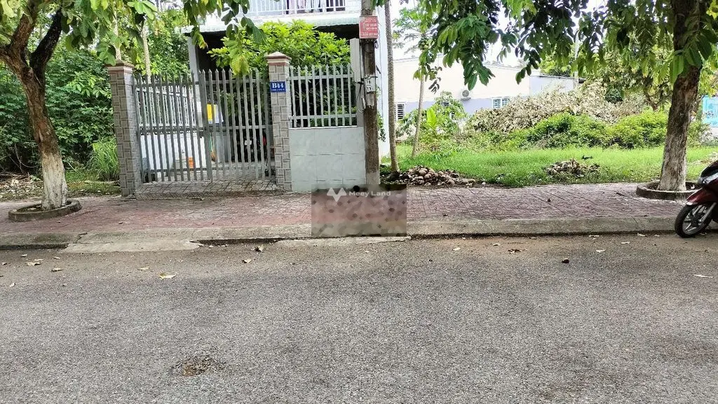 ĐẤT KHU DÂN CƯ CẠNH UB PHƯỜNGTÂN NGÃI,TPVĨNH LONG