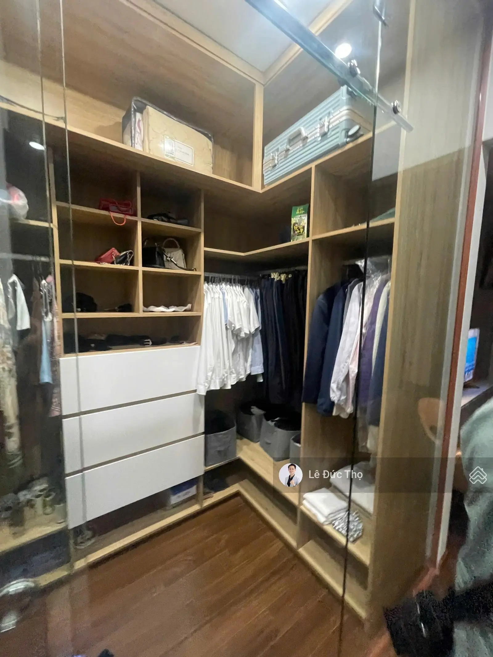 Bán nhà đẹp 5 tầng có thang máy hẻm oto 95 Bạch Đằng, ngay trung tâm, gần biển. Giá hạ 10,5 tỷ