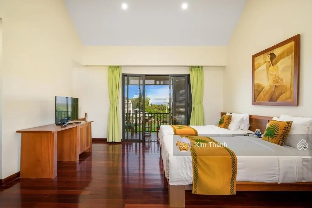 Bán gấp khu resort 30 phòng VIP Cửa Đại DT 2.813m² doanh thu 1 tỷ/tháng giá chỉ 90 tỷ