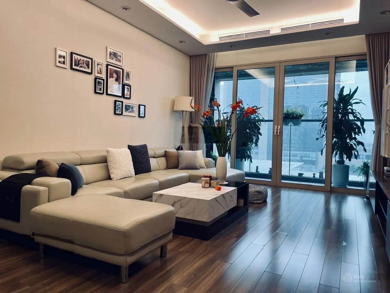 Tôi cần bán nhanh căn hộ cao cấp, hướng thoáng mát tại Mandarin Garden Hoàng Minh Giám