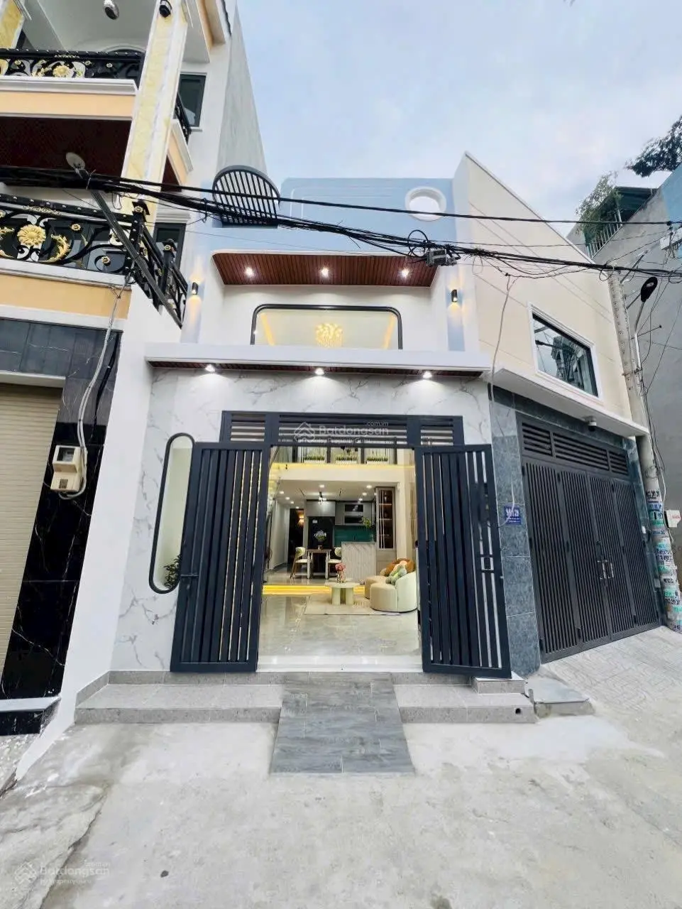 Cần bán gấp nhà Tô Hiến Thành, Phường 12, Quận 10. LH ngay 0783617596