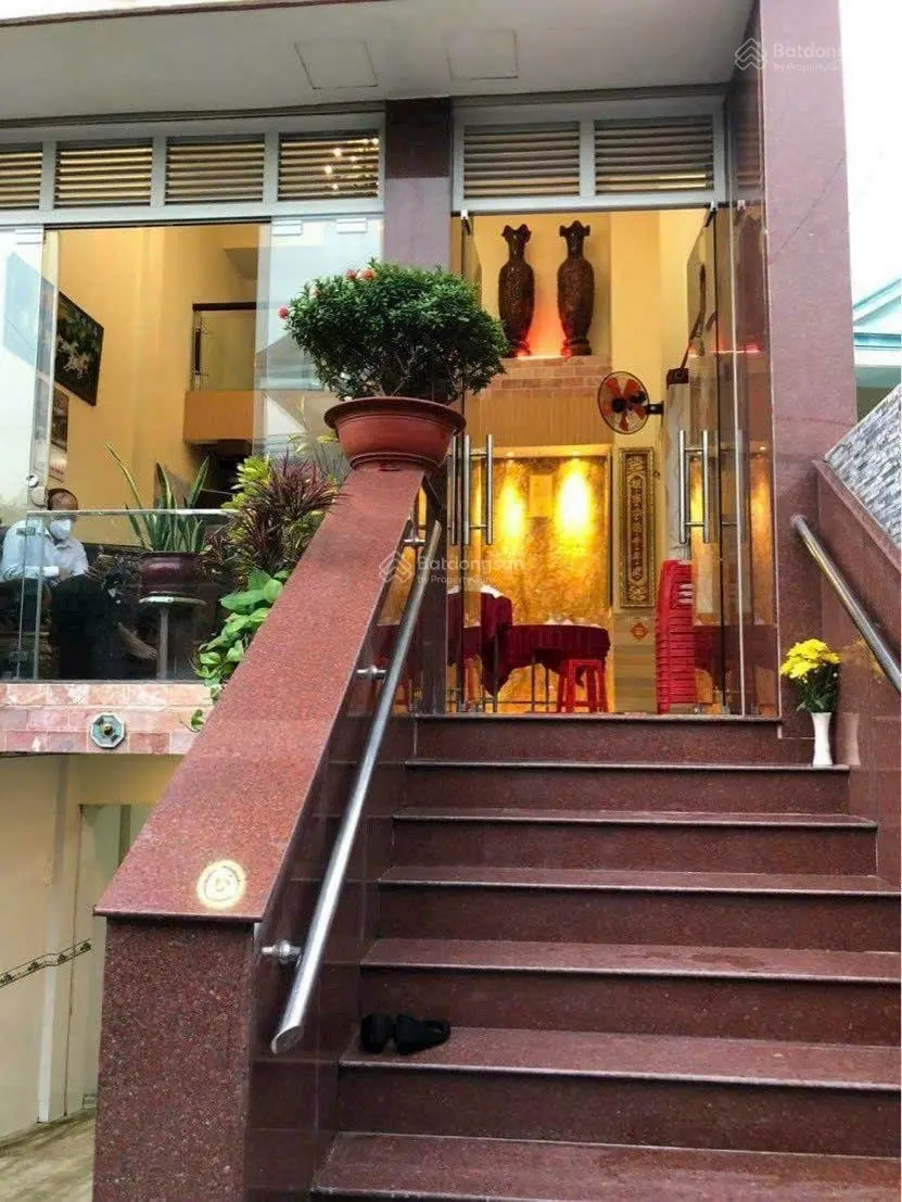 Bán Nhà Mặt Phố Phường Linh Tây, 13 tỷ, 95m2, giá ưu đãi