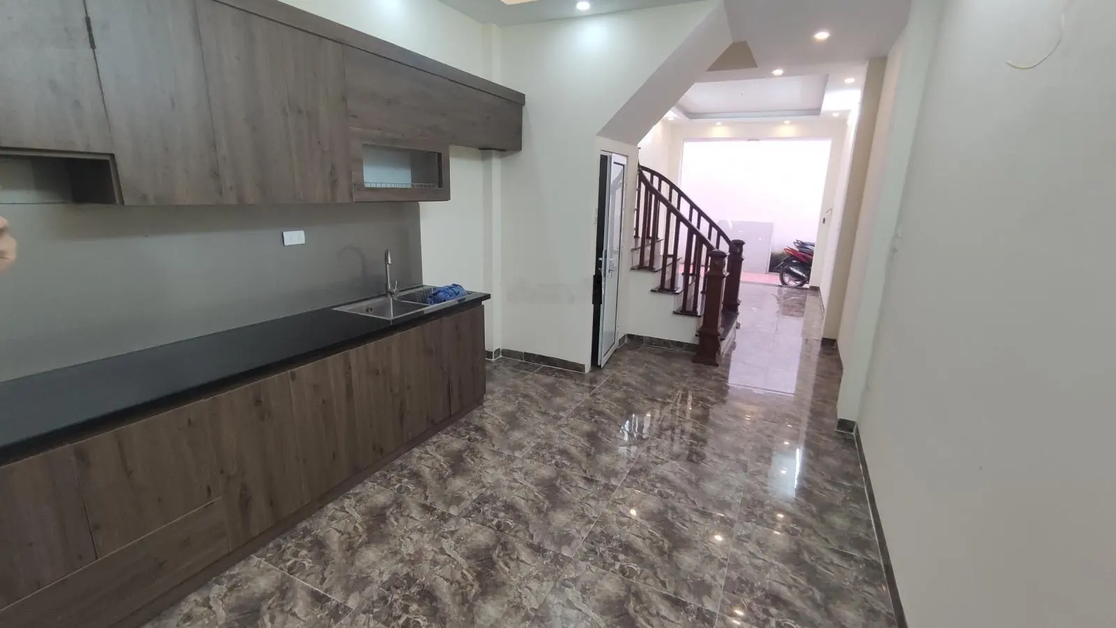 Nhà Phúc Thành, Biên Giang 40m2 xây 4T 5PN thoáng trước sau ở ngay Giá 3.25 tỷ CTL Lh 0978 939 ***