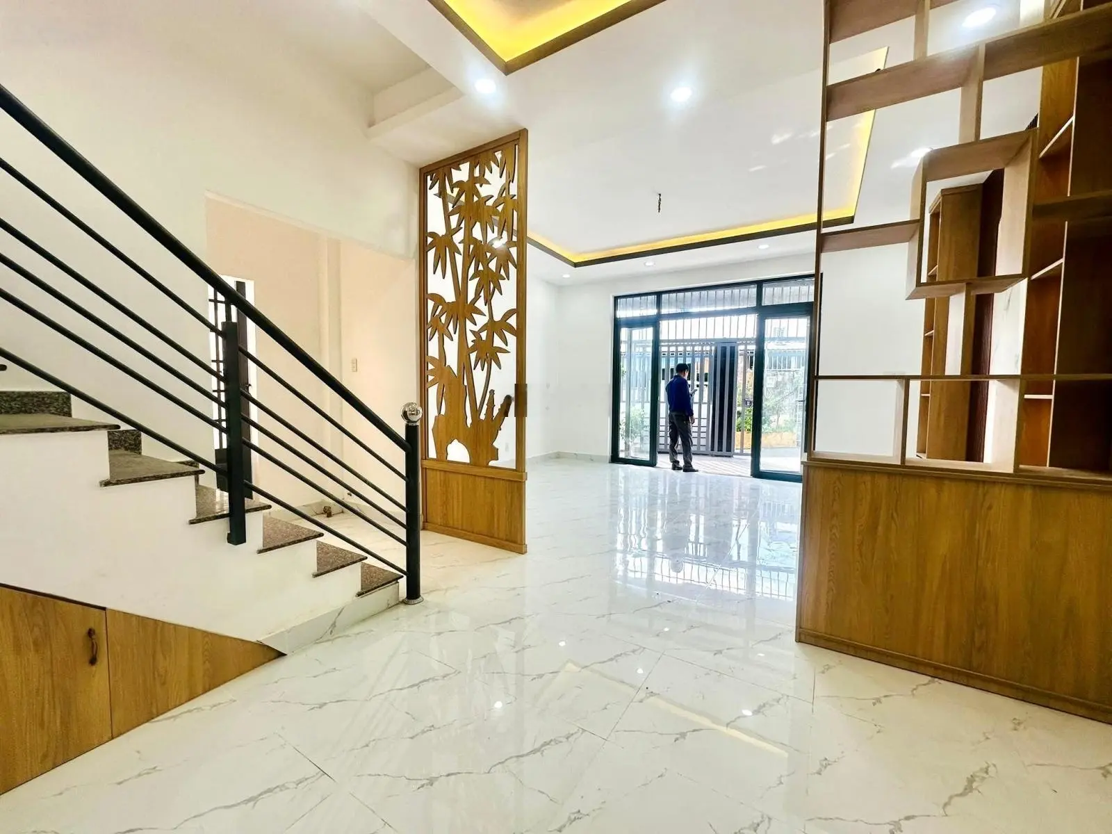 Tổ Ấm Mơ Ước Tại Man Thiện Nhà 2 Tầng Lô Góc 80m2- Thiết Kế Hiện Đại-Giá Nhỉnh 4,5 tỉ