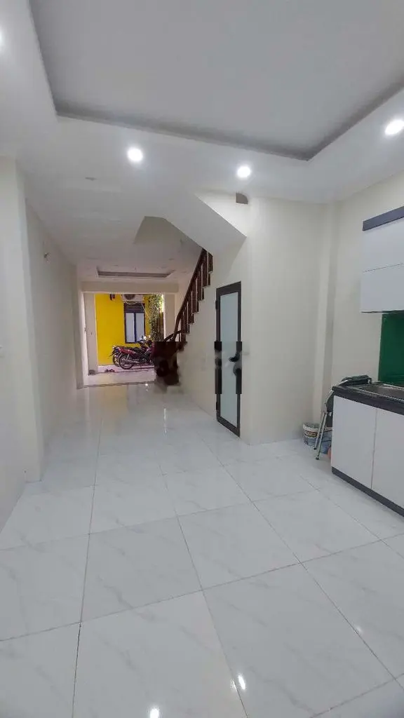 Cần bán nhà 36m2 xây 4 tầng 4 p.ngủ tại Tả Thanh Oai, Thanh Trì