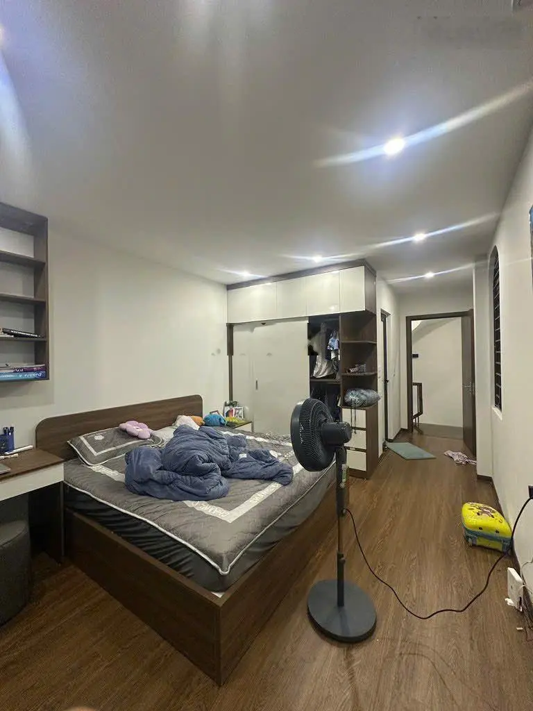 Bán nhanh căn nhà 5 tầng cực đẹp Việt Hưng. Long Biên. hà nội
