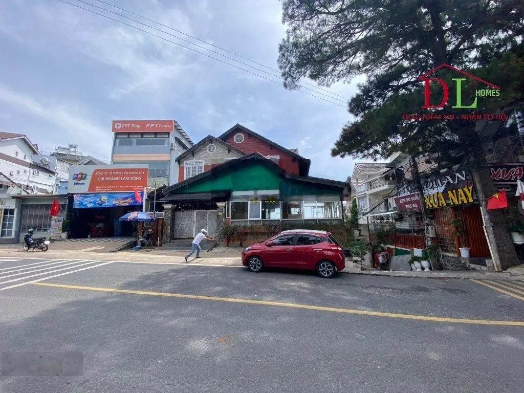 Bán nhà hàng 2 mặt tiền Pasteur, Phường 4, Đà Lạt, đang kinh doanh tốt