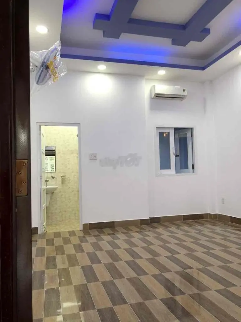 Nhà 4tầng hxh 4pn 5wc gần công viên làng Hoa 4x15.5m Lê Văn Thọ P11 Gv