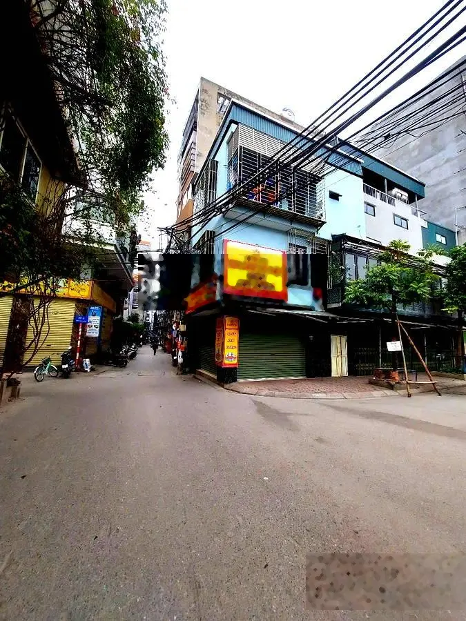 Bán nhà phố Nguyễn Trãi. DT: 57m2 5 tầng. Lô góc. Ô tô nhỏ qua nhà. Dân trí cao. Giá: 11,6 tỷ