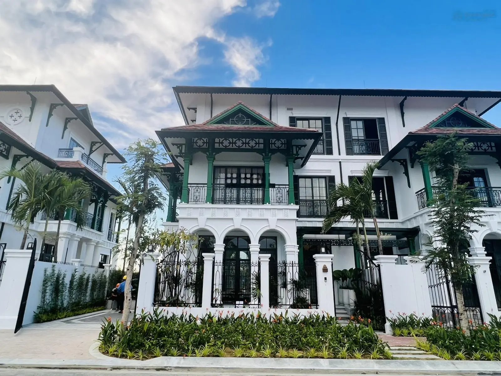 Bán nhà phố liền kề đẹp tại sun urban city hà nam 5,1 tỷ sẵn nhà , sẵn sổ lâu dài ck cao 0829 824 ***