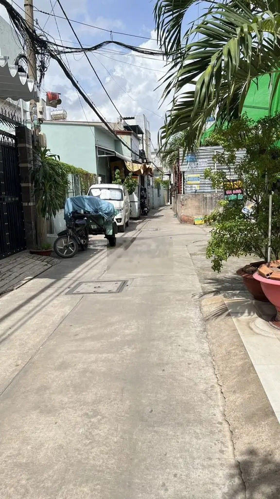 Bán gấp đất Bờ Bao Tân Thắng, đối diện AEON, nở hậu, HXH, 4.45 tỷ
