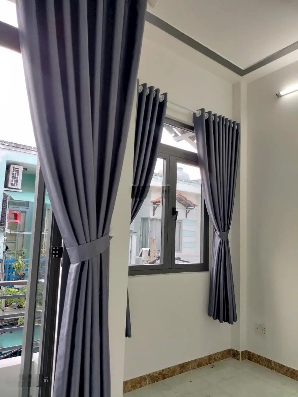 Giảm mạnh bán gấp căn nhà Bàn Cờ, Quận 3 chỉ 3tỷ890/50m2, 1 trệt 2 tầng,Khu an ninh.Tiện KD.Sổ ngay