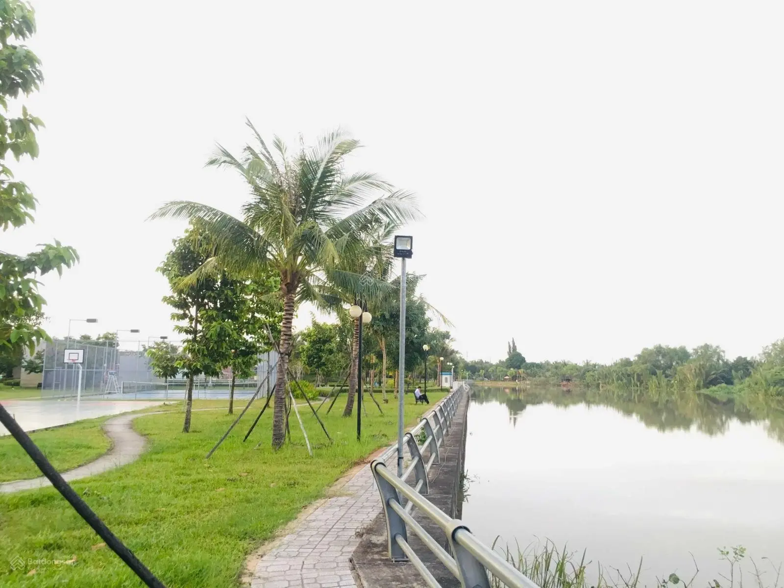 Bán nhà phố tại Park Riverside - Giá bán từ 8,350 tỷ nhà thô