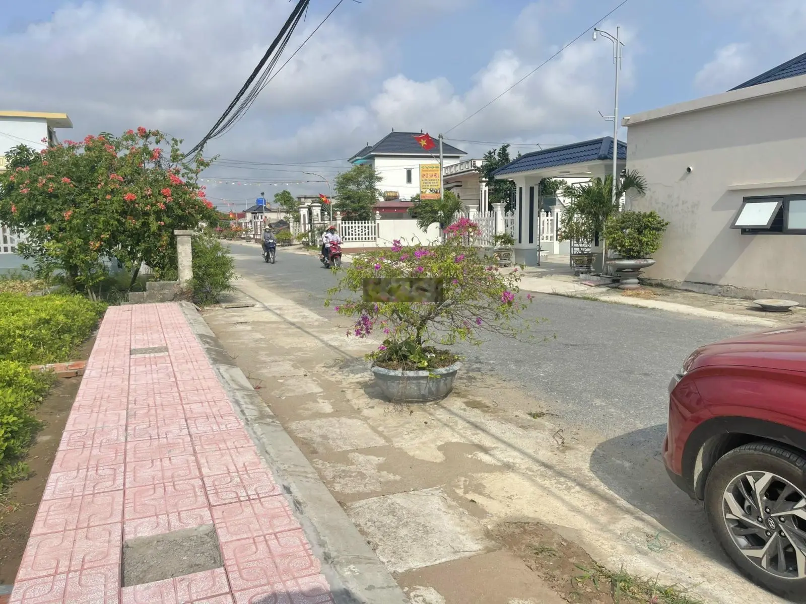 chị gái cần bán mảnh đất sát ĐÔ THỊ BIỂN nghỉ dưỡng để mua trung cư diện tích 85m2 mặt tiền hơn 5m