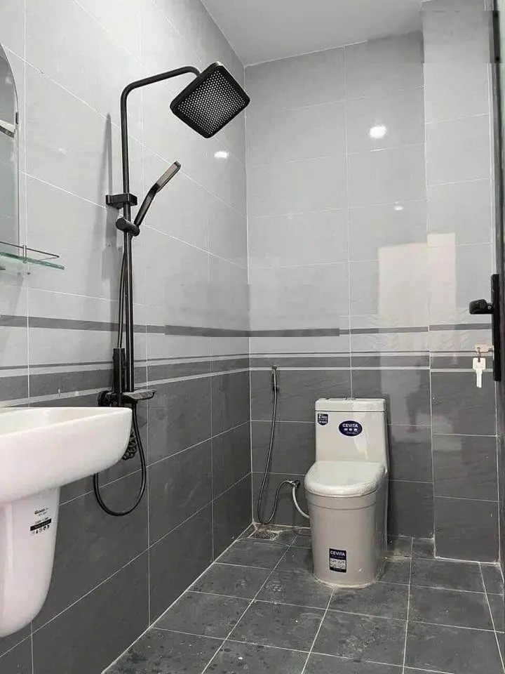 Nhà đẹp kinh doanh tốt 1trệt 1lầu 5x15=75m2 đường Thiên Giang gần Uỷ Ban Tân Túc , Bình Chánh