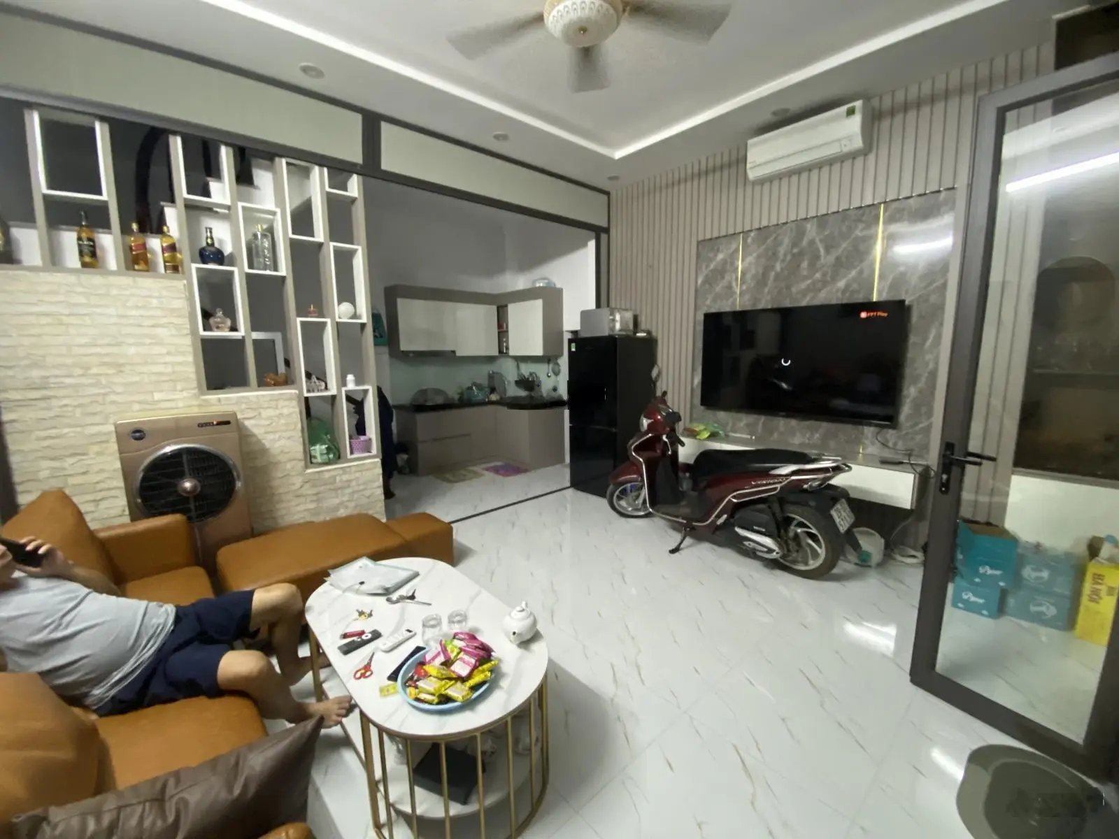 Bán nhà gần cầu mai động 34m 5 tầng ngõ rộng full nội thất về ở ngay lh 0961 579 ***