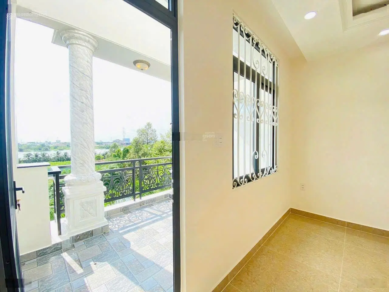 Nhà đẹp 3lầu ven sông Sài Gòn nở hậu 4,8x15m, giá từ 7,6 tỷ (SHR - đường 8m)