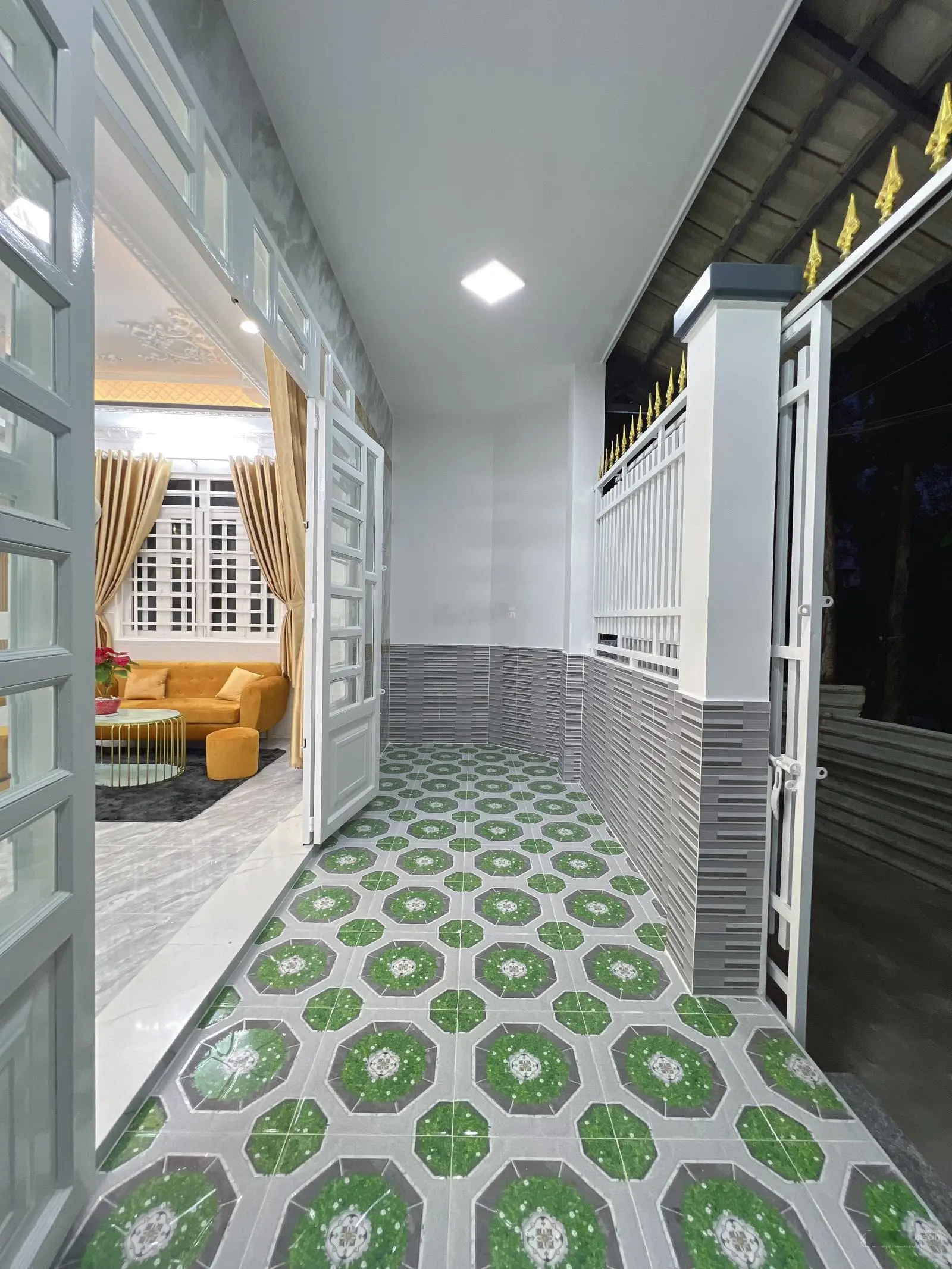 Bán nhà quận 7, đường huỳnh tấn phát, 5,5m x 10m nhà 2 tầng, 3pn, 2wc shr ccvb 2,25 tỷ.