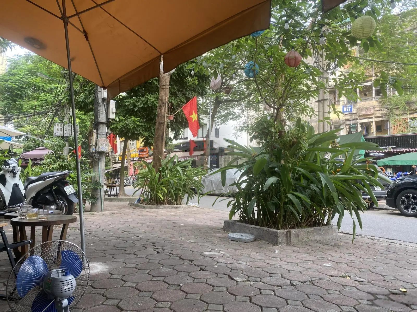 Bán nhà riêng Bạch Mai - Hai Bà Trưng ngõ to vỉa hè rộng hơn mặt phố KD sầm uất 45/58m2 x 4T MT 10m