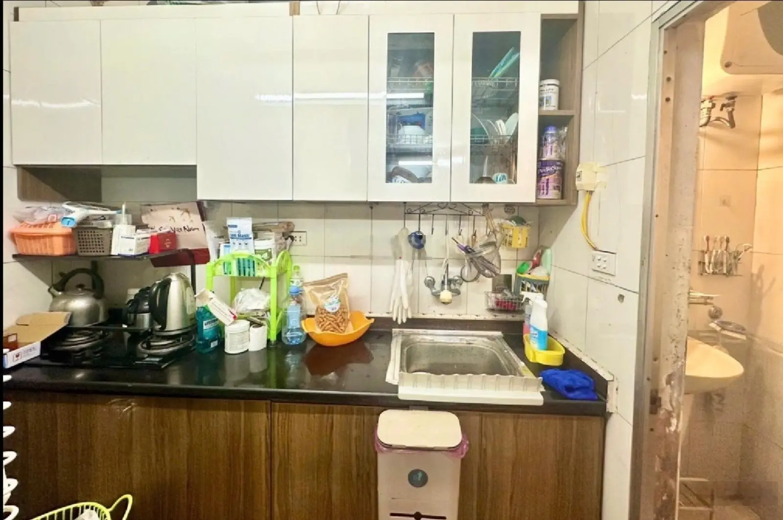 Bán nhà tập thể Nghĩa Tân 65m2, 2PN, nhà tầng 1 gần phố ngõ thông, 2 mặt ngõ trước sau, giá 4,86 tỷ