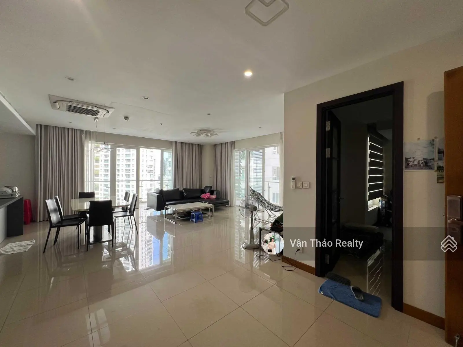 (Duplex 200m2 - giá siêu tốt) Bán căn Duplex 4PN - Đã có sổ hồng - ngay Đảo Kim Cương Quận 2