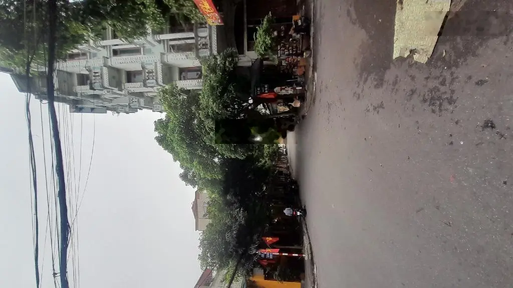 BÁN GẤP NHÀ C4, VỈA HÈ Ô TÔ TRÁNH, KINH DOANH ĐỈNH PHƯỜNG PHÚC ĐỒNG, LONG BIÊN, dt: 36m2, giá: 8.ty