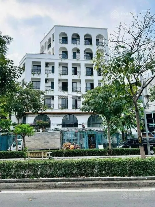 Bán tòa nhà góc 2 mặt tiền Phạm Huy Thông, Gò Vấp, gần Phan Văn Trị, DT 16x18, hầm, 7 tầng, 55 tỷ