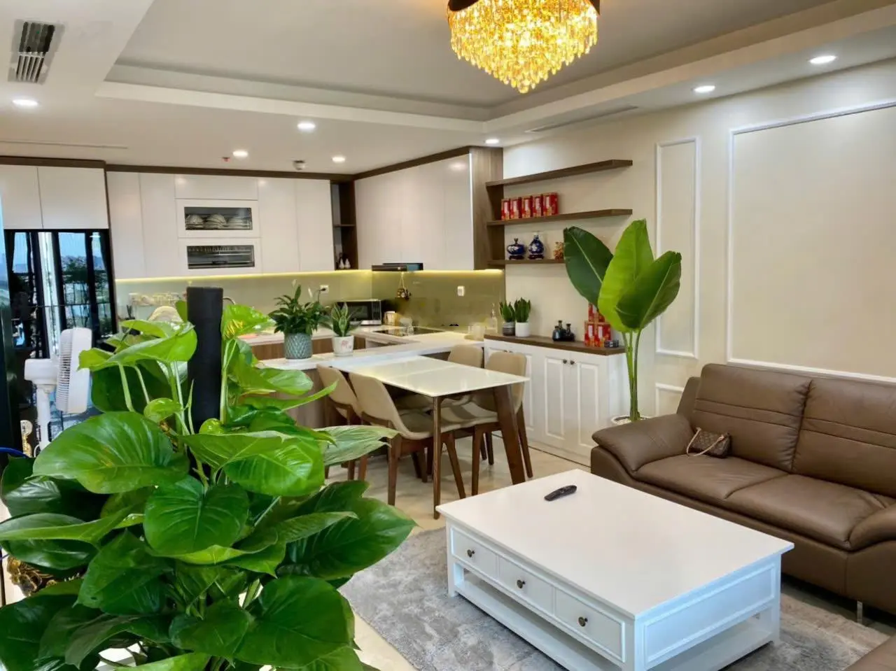 Chính chủ bán căn 3 ngủ diện tích 111m2 đẹp nhất hai tòa tháp D'Le Roi Soleil số 2 Đặng Thai Mai