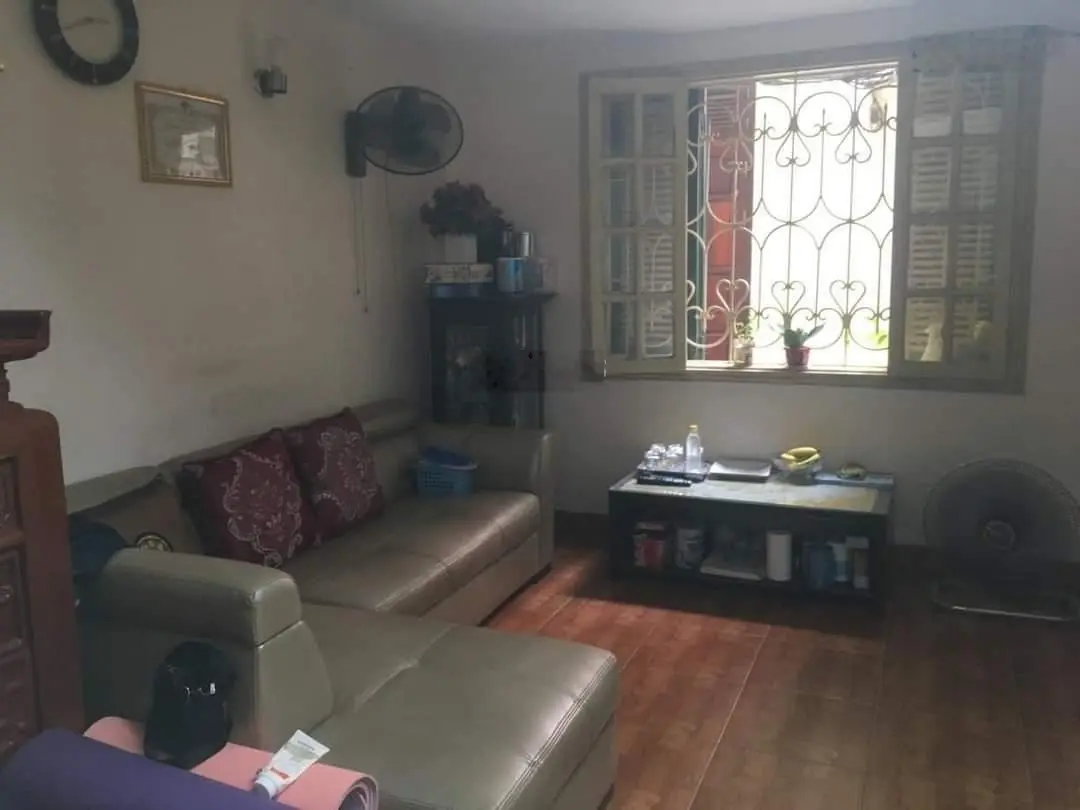 Bán Nhà Mặt Phố Vân Hồ 2 DT 30m cấp4 MT 5m, Giá 6 tỷ, gần Công Viên Thống Nhất..