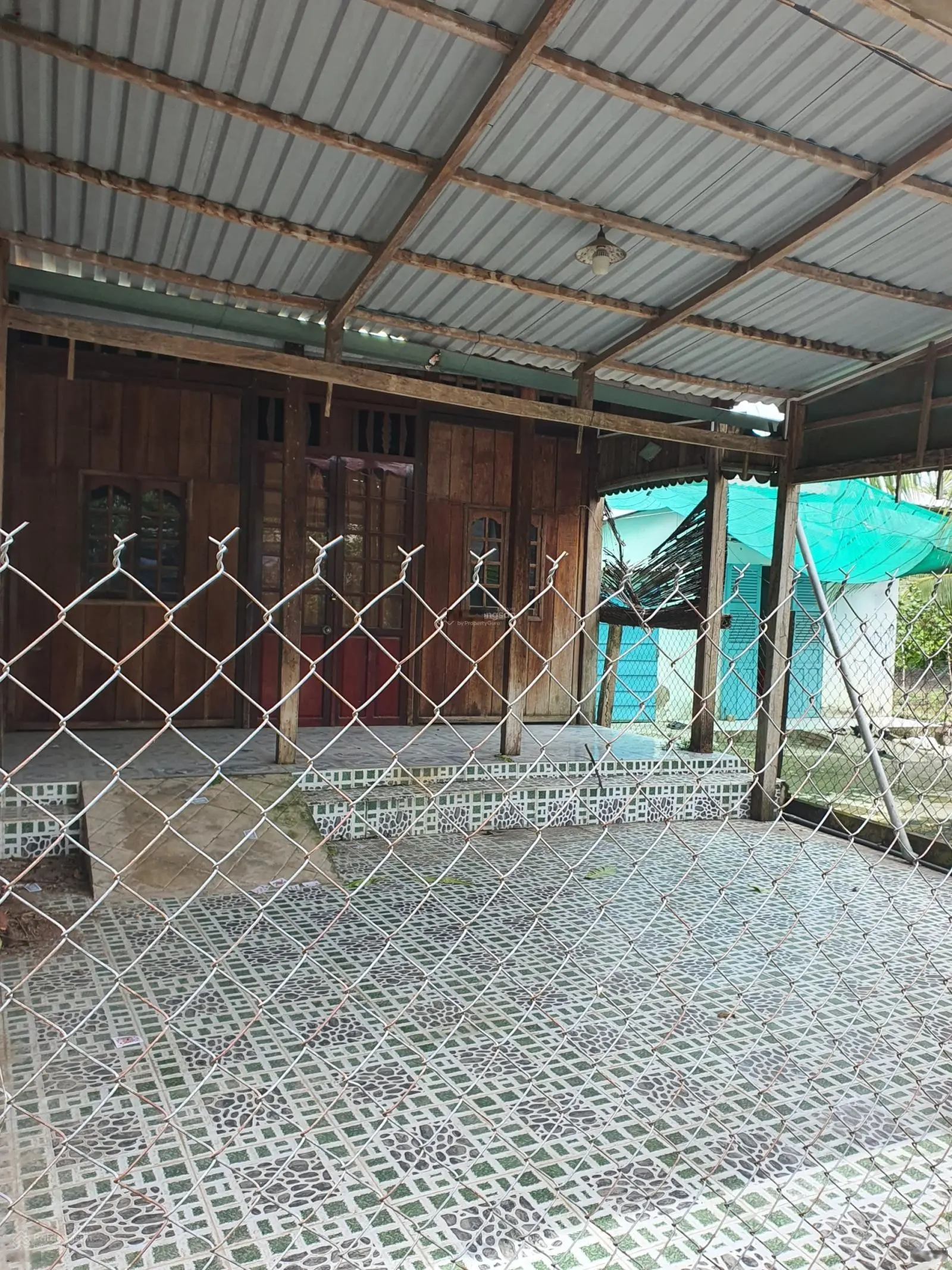 Bán căn nhà khuôn viên 340m2 đường Nguyễn Thị Định Phường Phú Khương TP Bến Tre