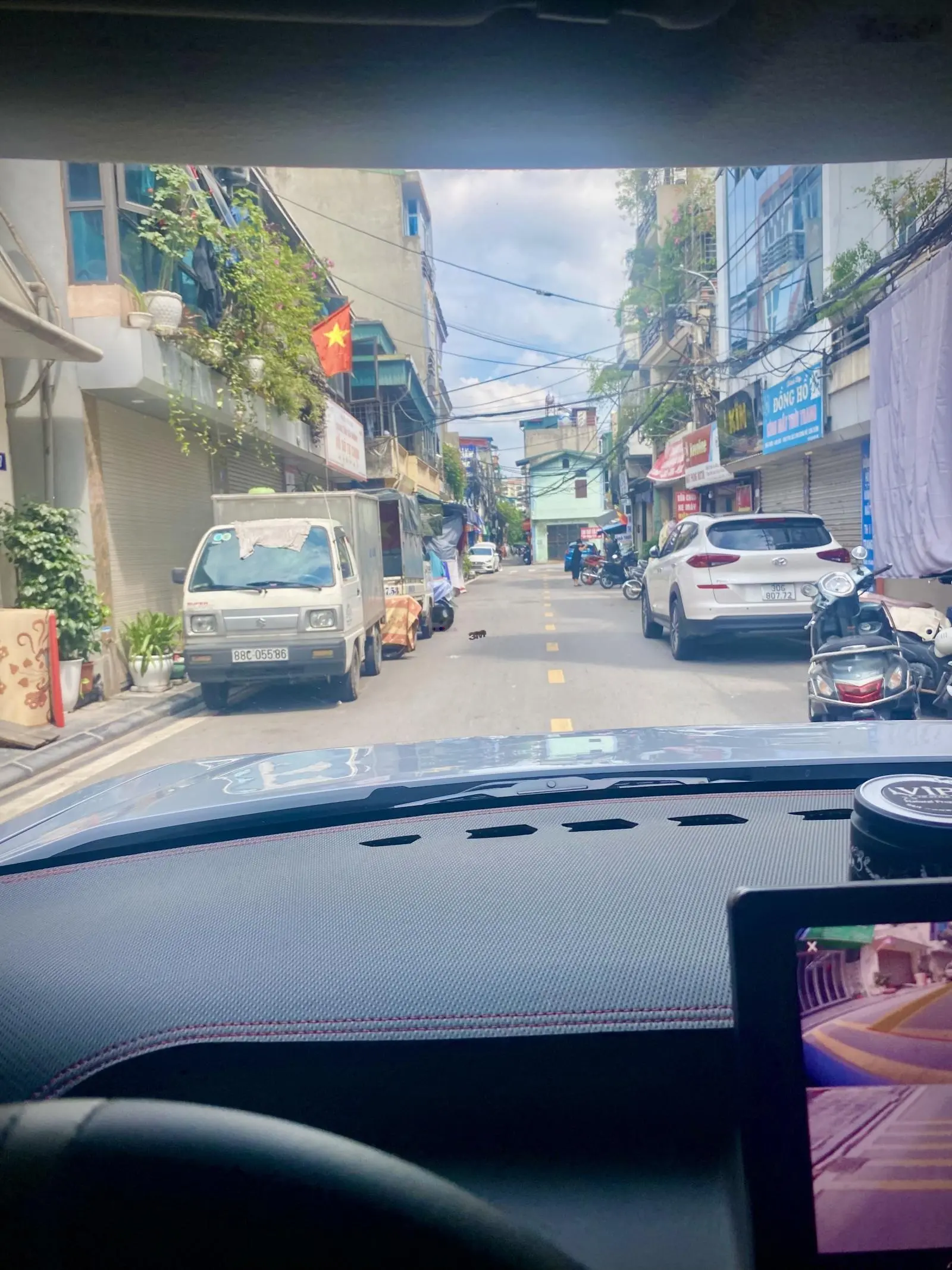 Nhà Ngô Gia Tự, dòng tiền ổn định, full tiện ích, ô tô con đi vòng quanh