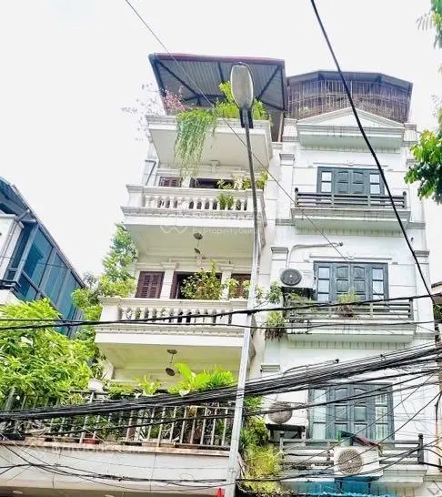 Cần bán nhà trong tuần, ô tô đỗ thoải mái, KD, Chùa Quỳnh, 40m2, 6. X tỷ, gặp TL