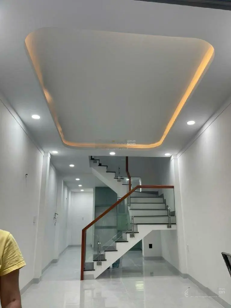 Cách Mạng Tháng 8, Quận 3, 4 tầng 48M2 nhỉnh 6 tỷ.