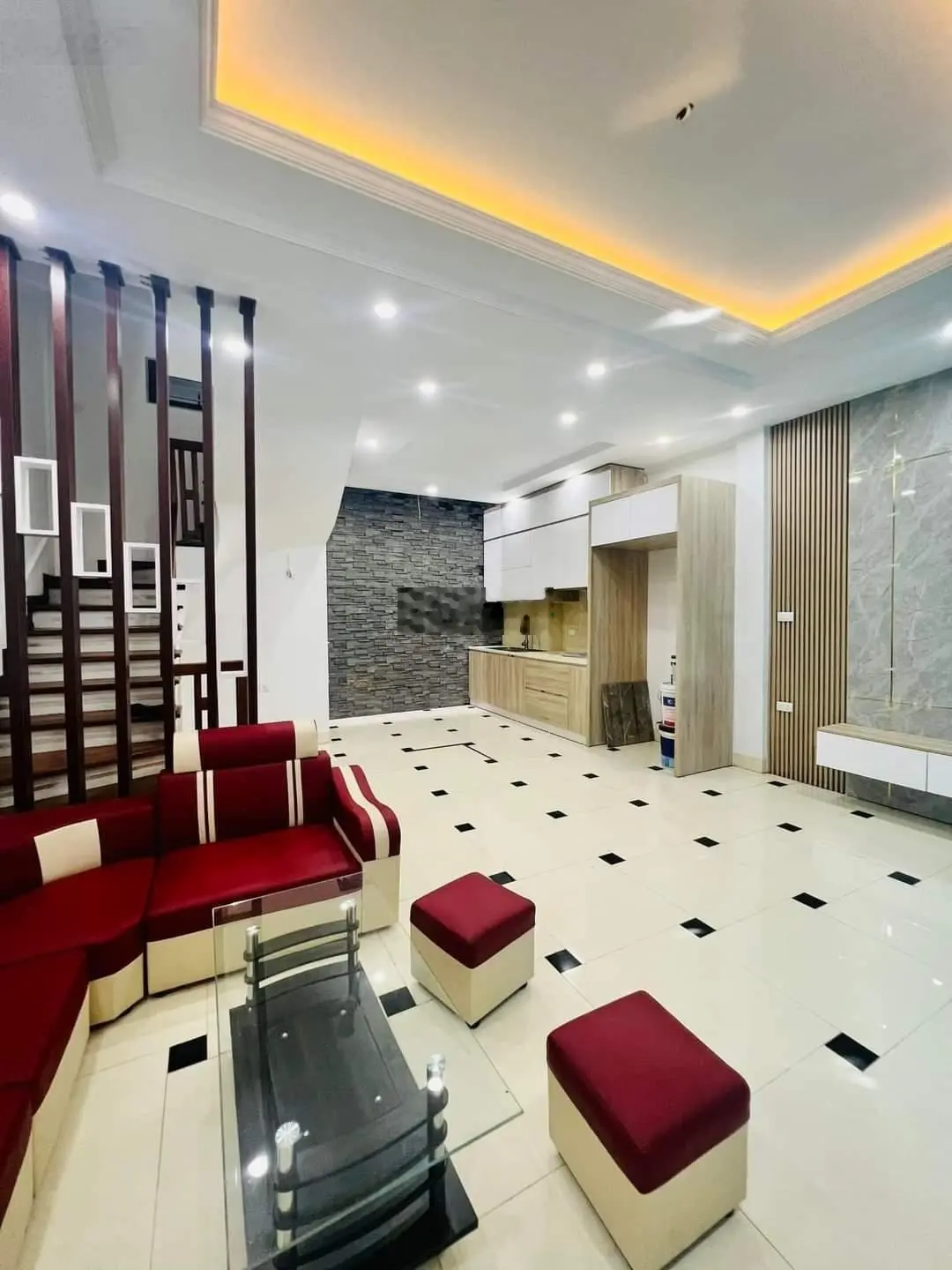 Bán nhà La Phù gần phố Lê Trọng Tấn, Geleximco 33m2, 5 tầng, 3p ngủ, 15m ô tô đỗ nhỉnh 3 tỷ