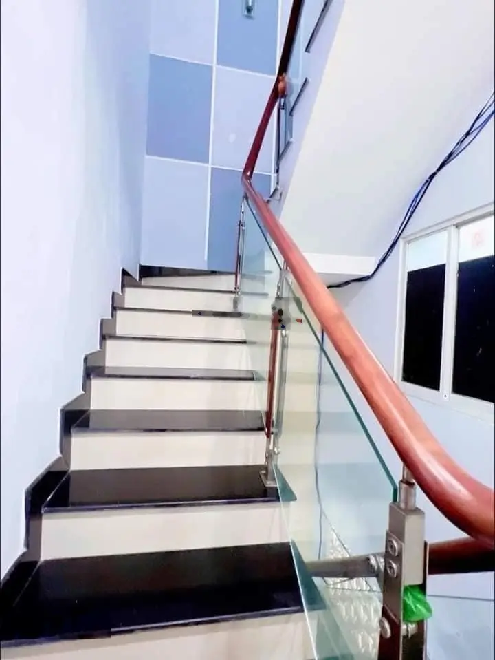 Bán gấp nhà riêng HXH 42m2 tại đường Trần Quốc Toản, liên hệ Khoa: 0938 375 ***