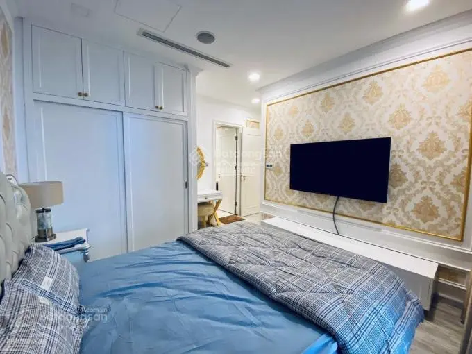Chính chủ bán căn hộ chung cư Oriental Plaza, Q. Tân Phú, 105m2, giá: 3tỷ5, sổ, LH: 0898 523 *** Ý