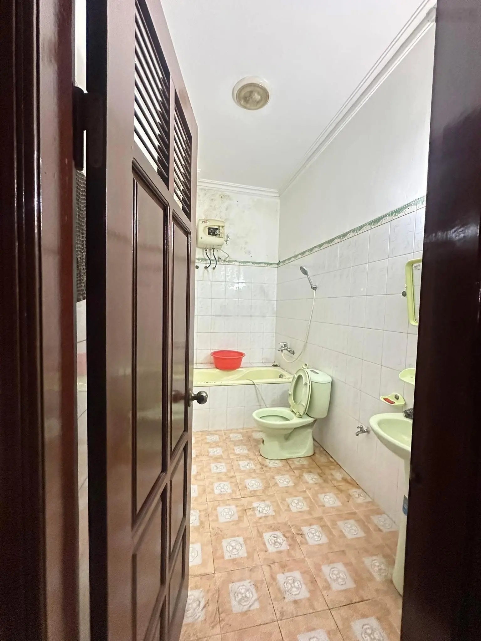 Bán nhà 3,5 tầng 96,4m2 tại mặt đường Phạm Phú Thứ, Hạ Lý, Hồng Bàng