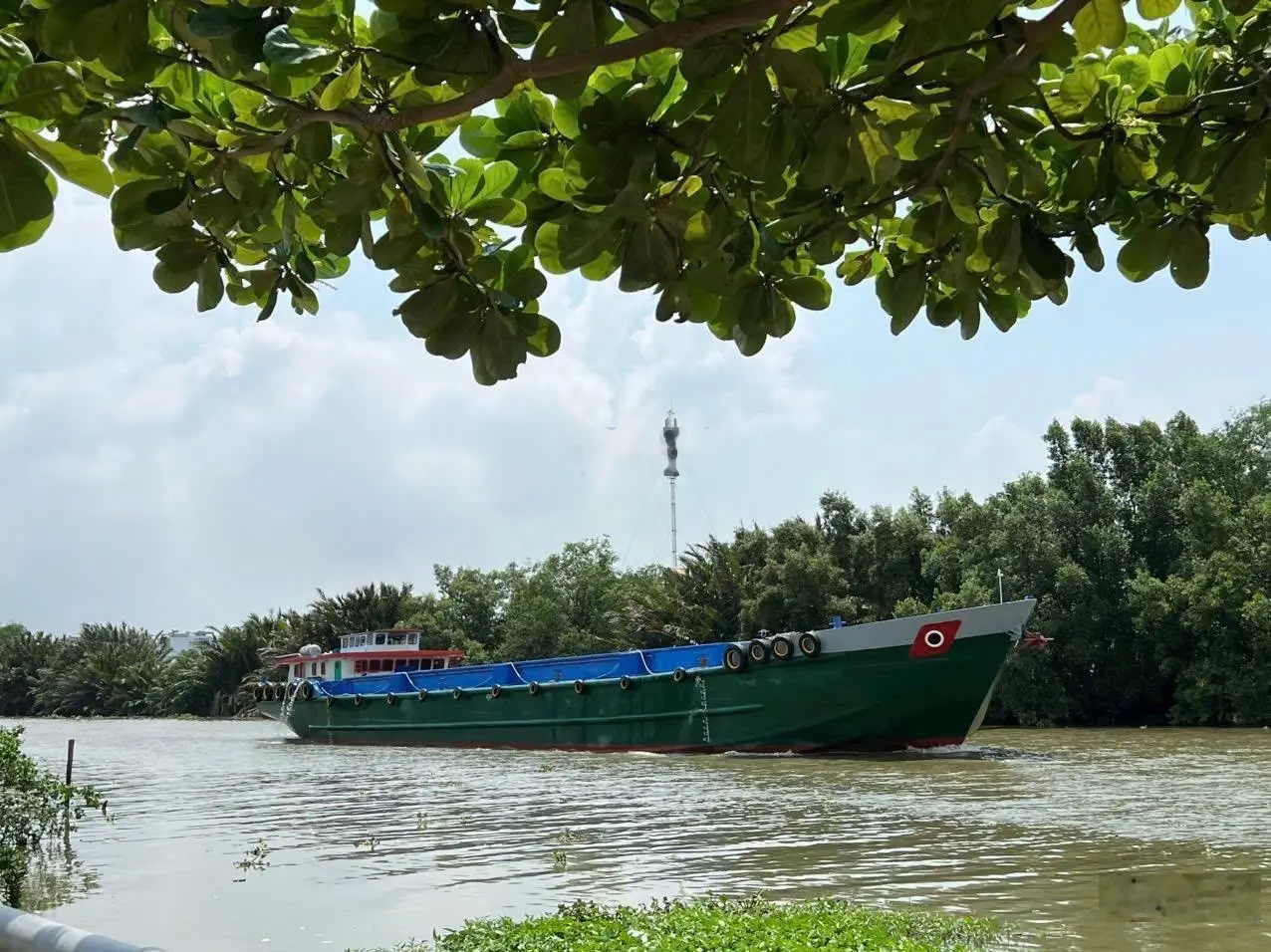 Chỉ 8,8 tỷ sở hữu biệt thự 260m2 đất view sông, ô tô vô nhà