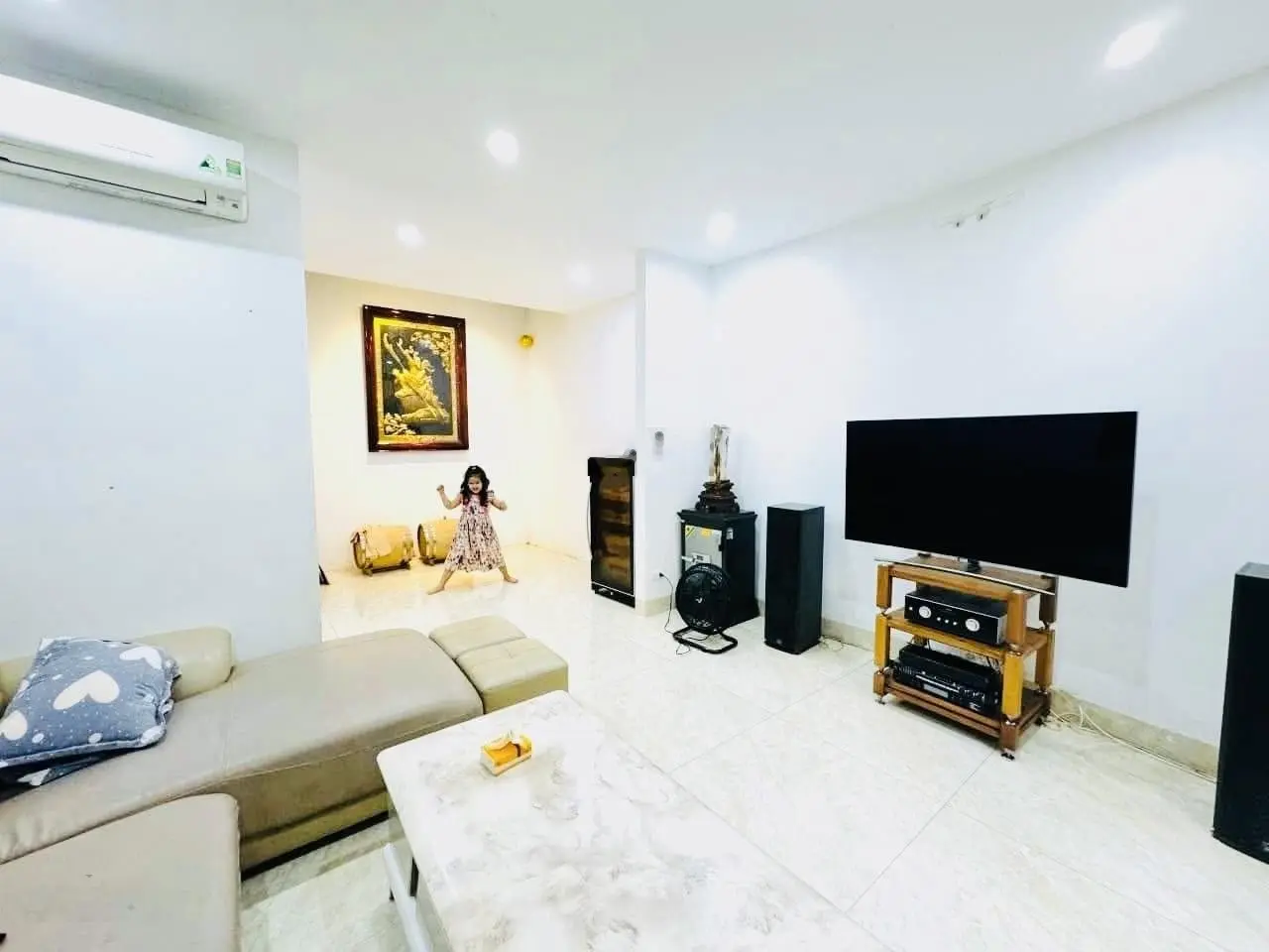 Thông tin chuẩn phường Quảng An nhà biệt thự sân vườn, ô tô vào nhà, view Hồ Tây, 166m2 MT: 11.3m