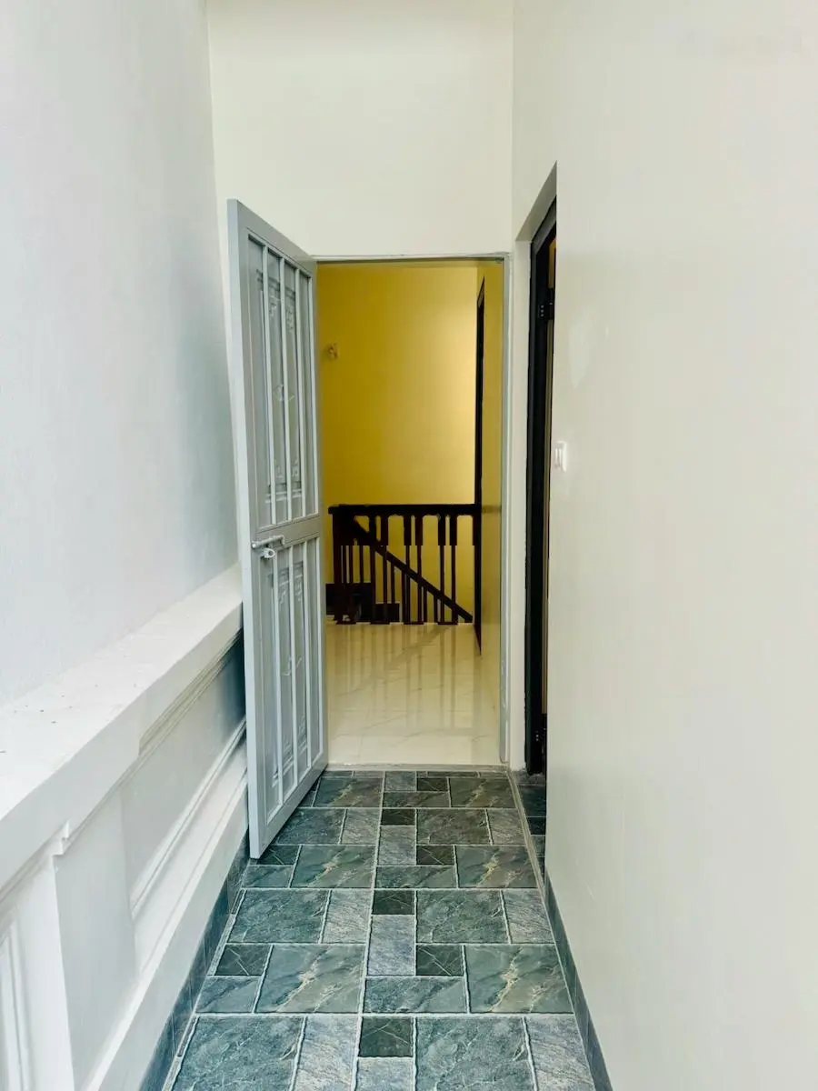 Bán nhà ngõ thổ quan đống đa 27m2 nhà mới chỉ việc đến ở 5.2tỷ Lh e thịnh 0348 176 ***