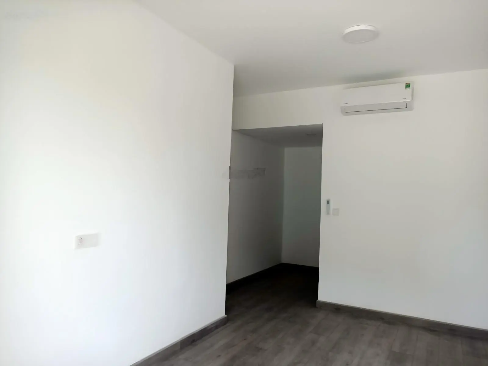 Diamond Alnata chủ kẹt tiền bán gấp căn 2PN - 2WC 88m2, nhà đón gió, mới tinh, nhận nhà ở ngay