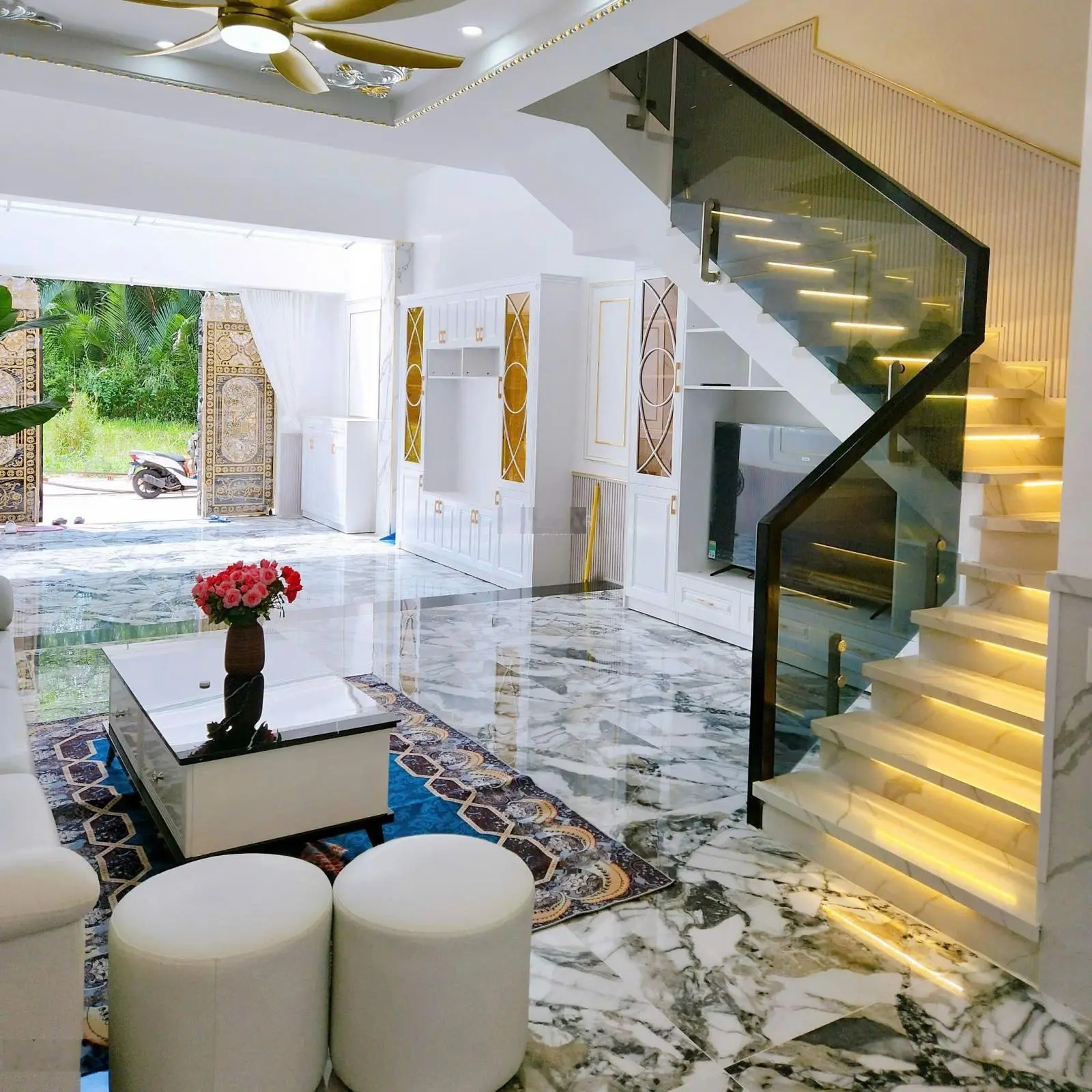 Nhà mới 5 tầng - ôtô ngủ trong nhà - Lê Văn Lương - liền kề Phú Mỹ Hưng giá 9tỷ 9