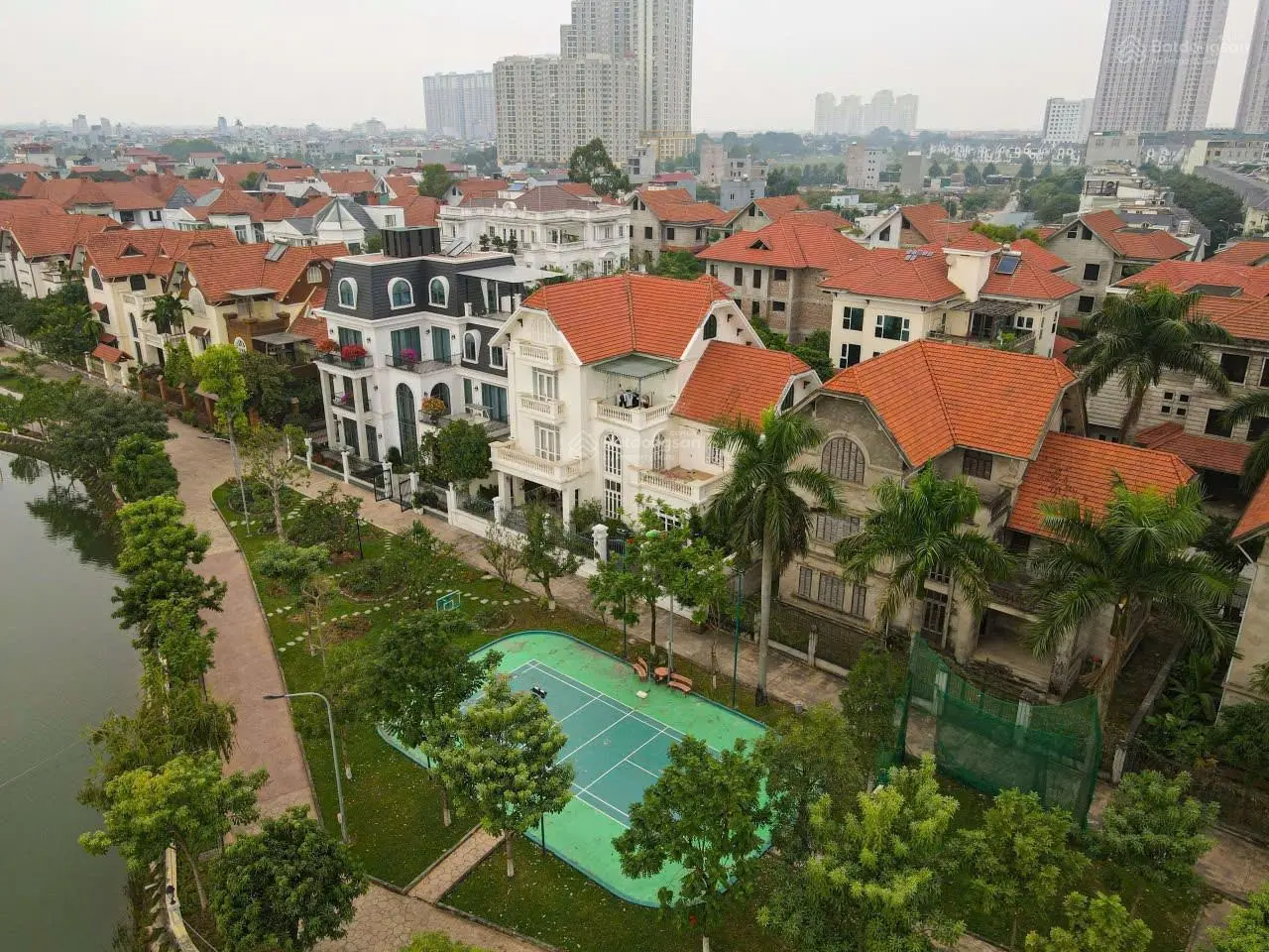 BIỆT THỰ BẢO SƠN NGHĨ DƯỠNG VỚI HỒ ĐIỀU HOÀ, GIÁ CHỈ 140 TR/M2 CẢ NHÀ, SỔ ĐỎ NÉT CĂNG.