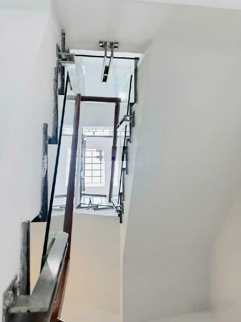 Cách Mạng Tháng 8, Quận 3, 4 tầng 48M2 nhỉnh 6 tỷ.