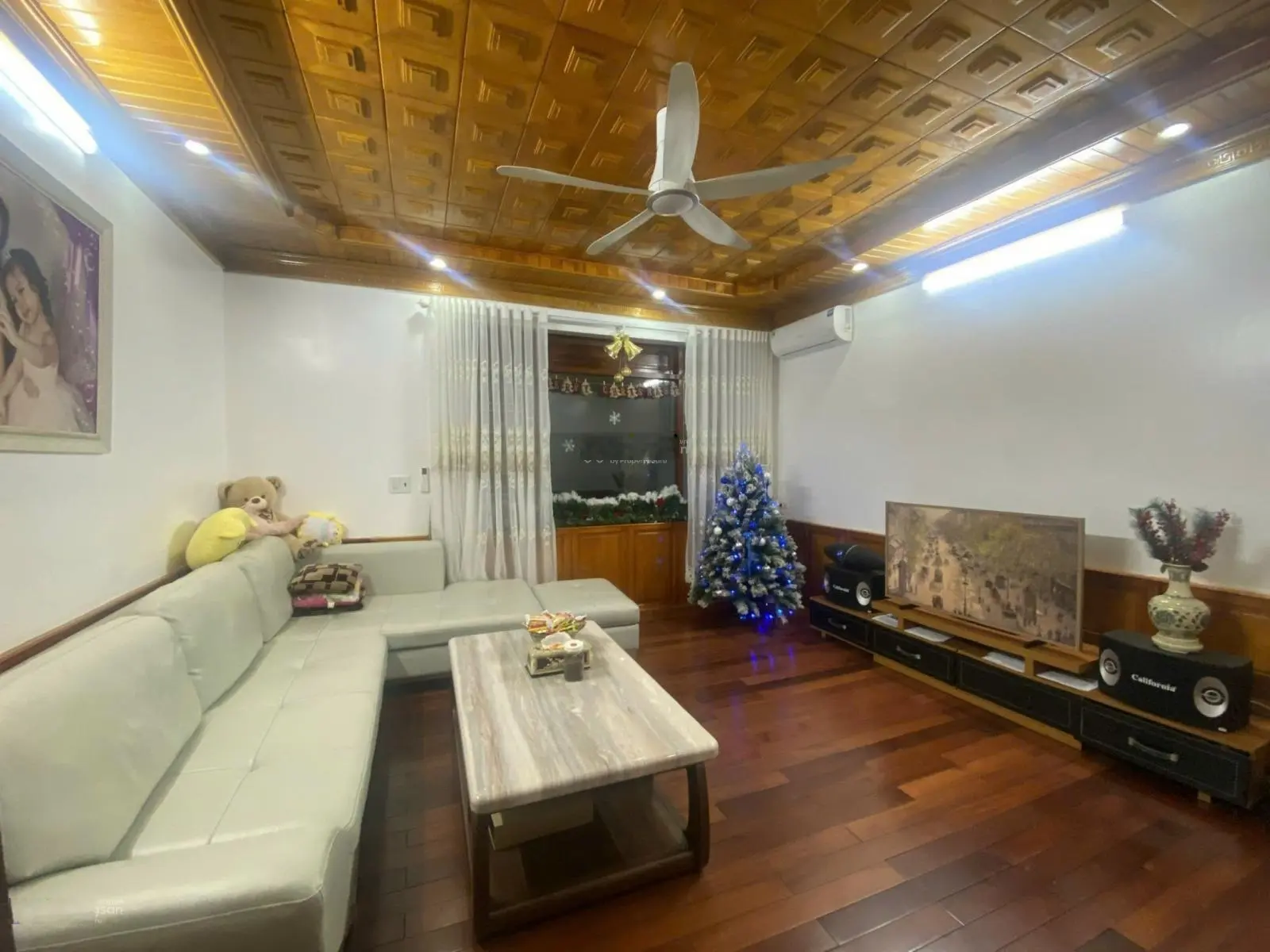 Bán căn nhà 4tầng cực đẹp tuyến 2 đường Võ Nguyên Giáp DT 85m2 ngang 5m có vỉa hè rộng rãi giá 9 tỷ