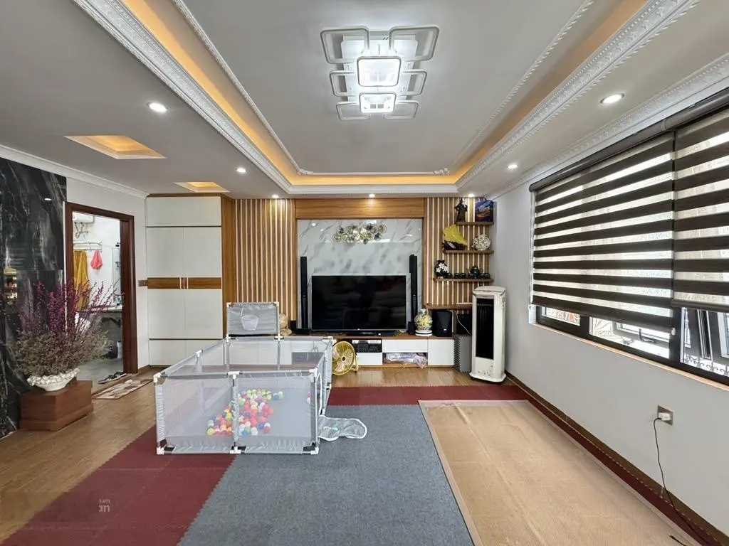 Bán nhà bồ đề dân xây 40m mt 6m 6 tầng thang máy tặng full nội thất gần cầu chương dương hồ sinh t