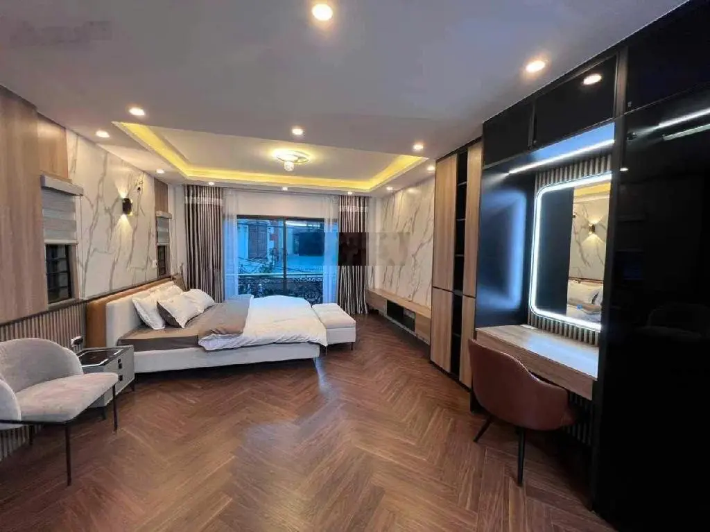 Bán nhà Tứ Liên - ô tô tránh - gara ô tô nội thất đẳng cấp 55m2, 6 tầng thang máy. 18 tỷ.