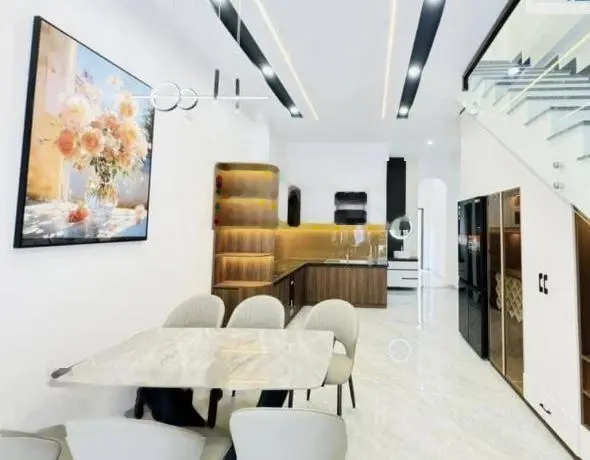 Cần bán gấp nhà Phạm Văn Hai, p5 , Tân Bình. Dt 51,7m2. Giá 2,6 tỷ