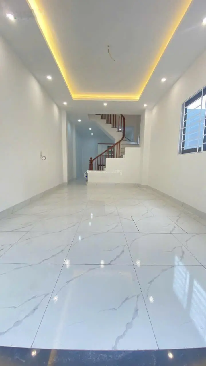 Bán nhà riêng chính chủ 30m 5 tầng tại hữu lê hữu hoà thành trì